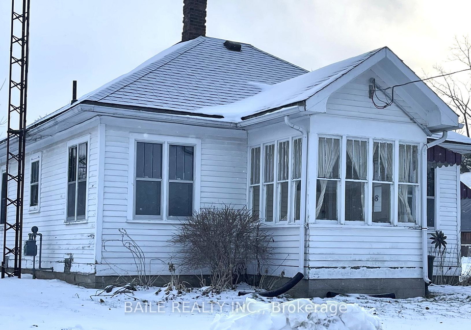 528-st-clair-street-warwick-ontario-x12660342