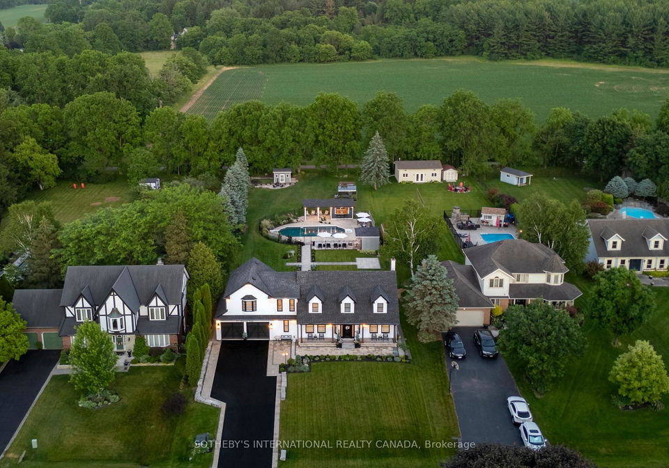 10-meander-close-hamilton-ontario-x12660364