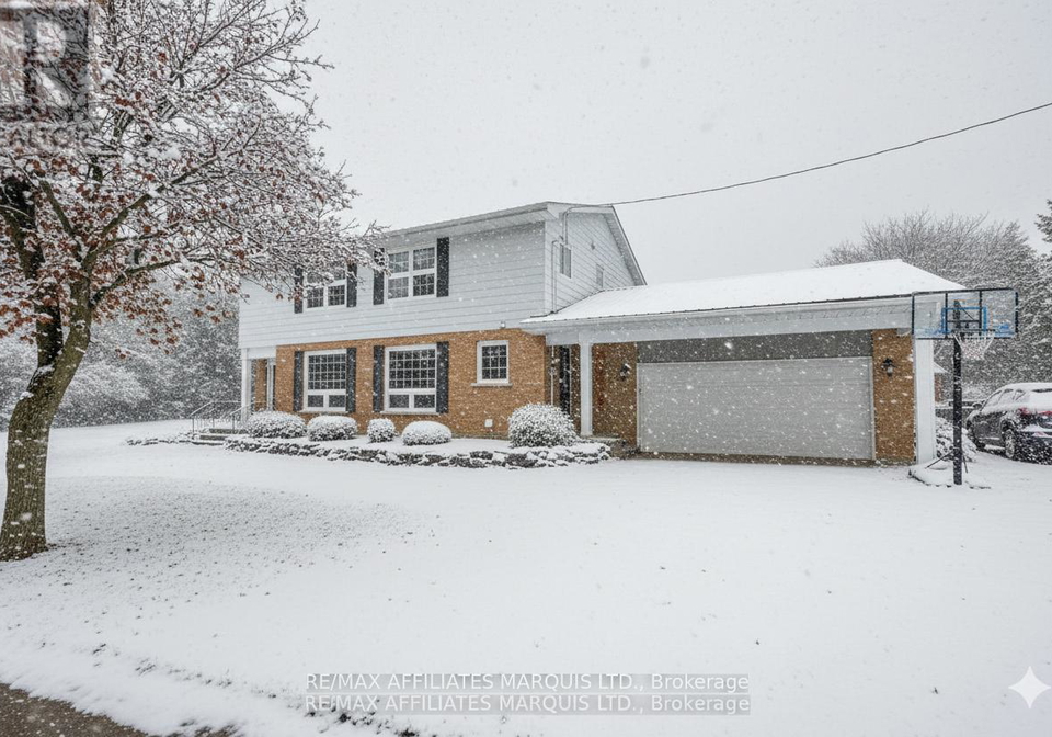 18201-county-road-19-south-glengarry-ontario-x12660448