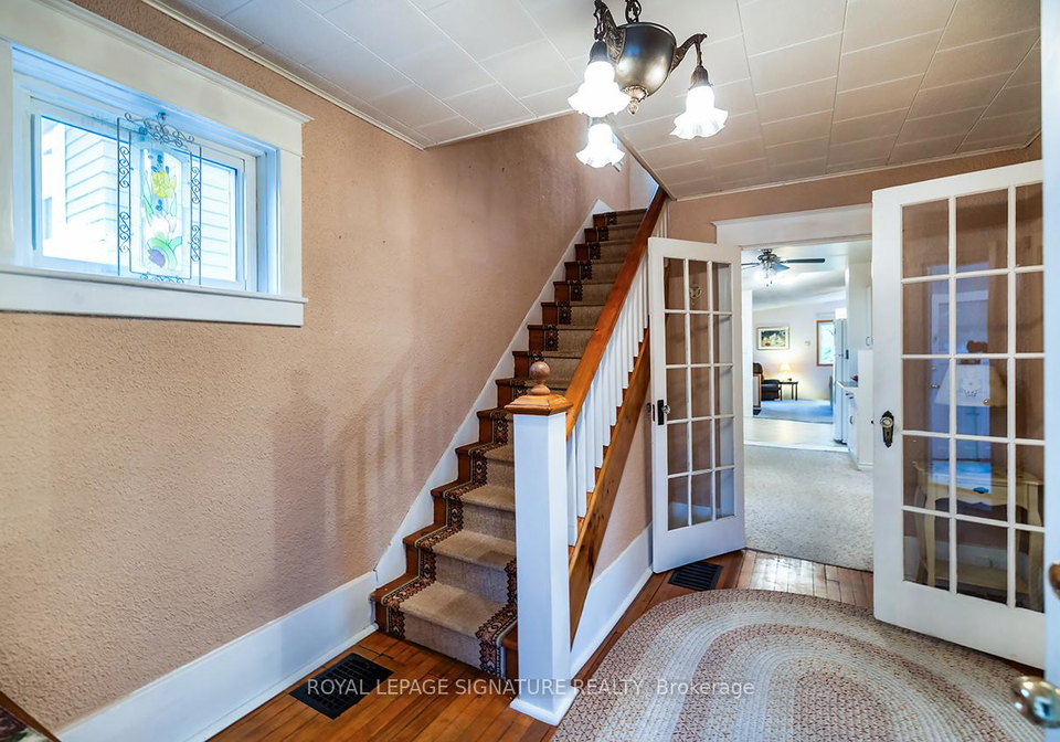 9-south-charles-street-quinte-west-ontario-x12660732