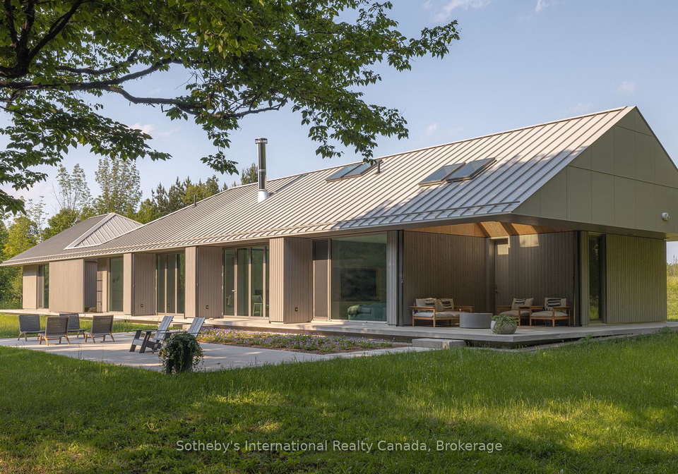 395910-11th-line-blue-mountains-ontario-x12660828