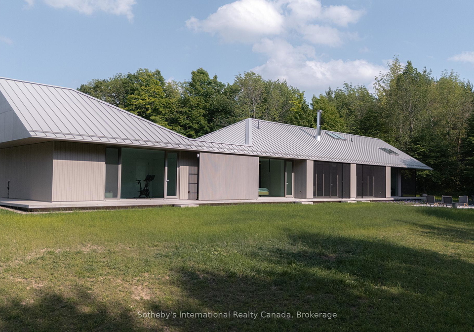 395910-11th-line-blue-mountains-ontario-x12660828
