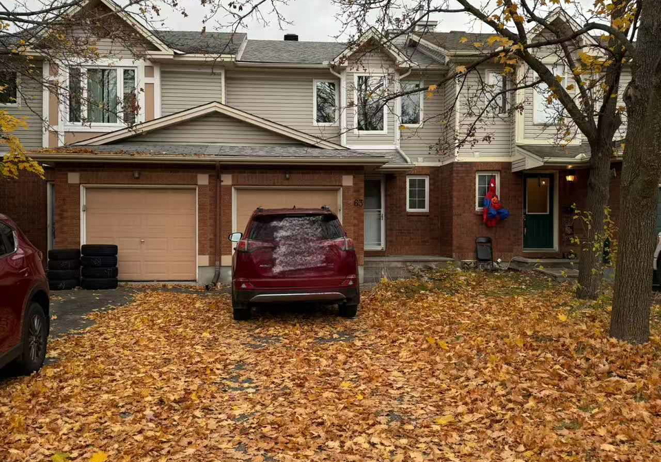 63-banchory-crescent-kanata-ontario-x12660976