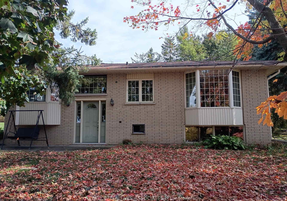 913-ward-street-selwyn-ontario-x12661470