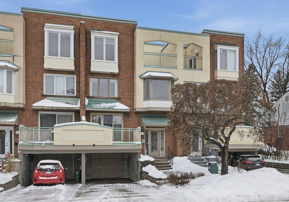 17-columbus-avenue-ottawa-ontario-x12661494