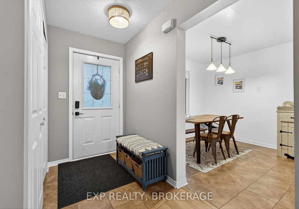 14-clifford-street-loyalist-ontario-x12661588