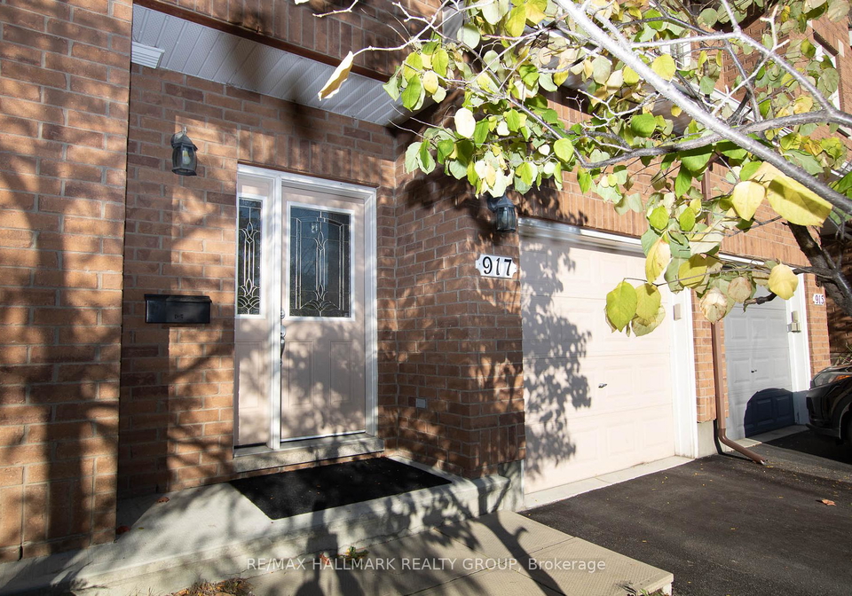 917-torovin-private-ottawa-ontario-x12661748