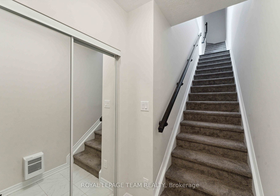 312-lapland-private-kanata-ontario-x12661806
