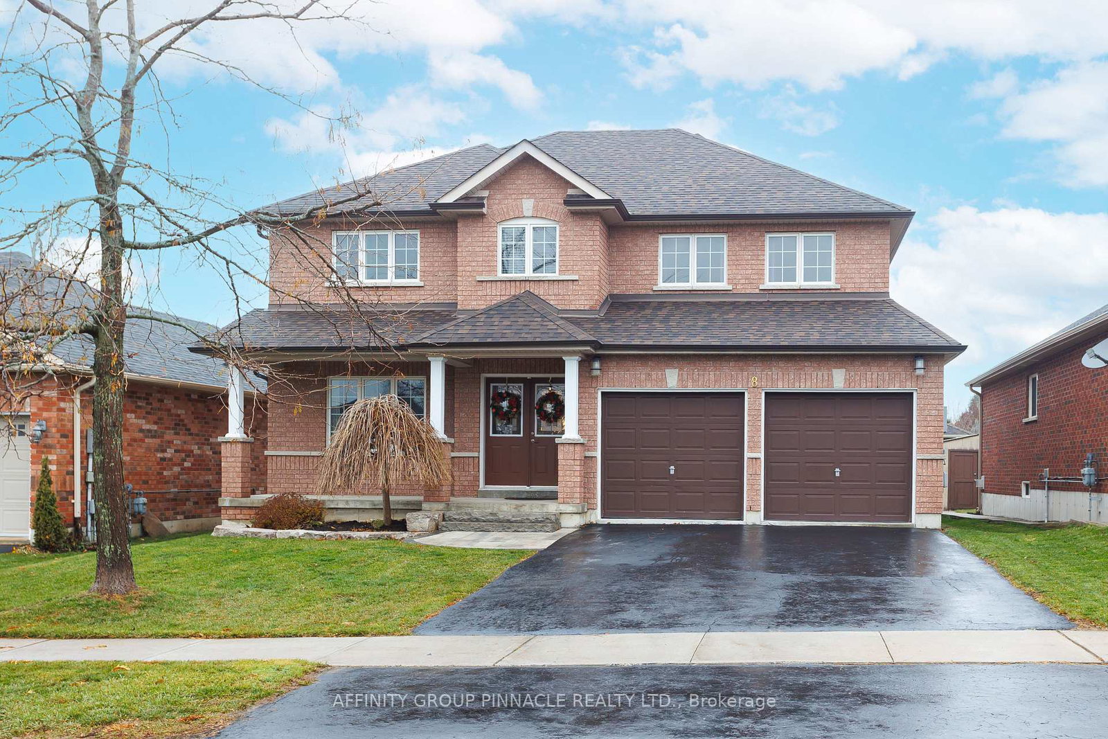 8-horton-place-kawartha-lakes-ontario-x12661864