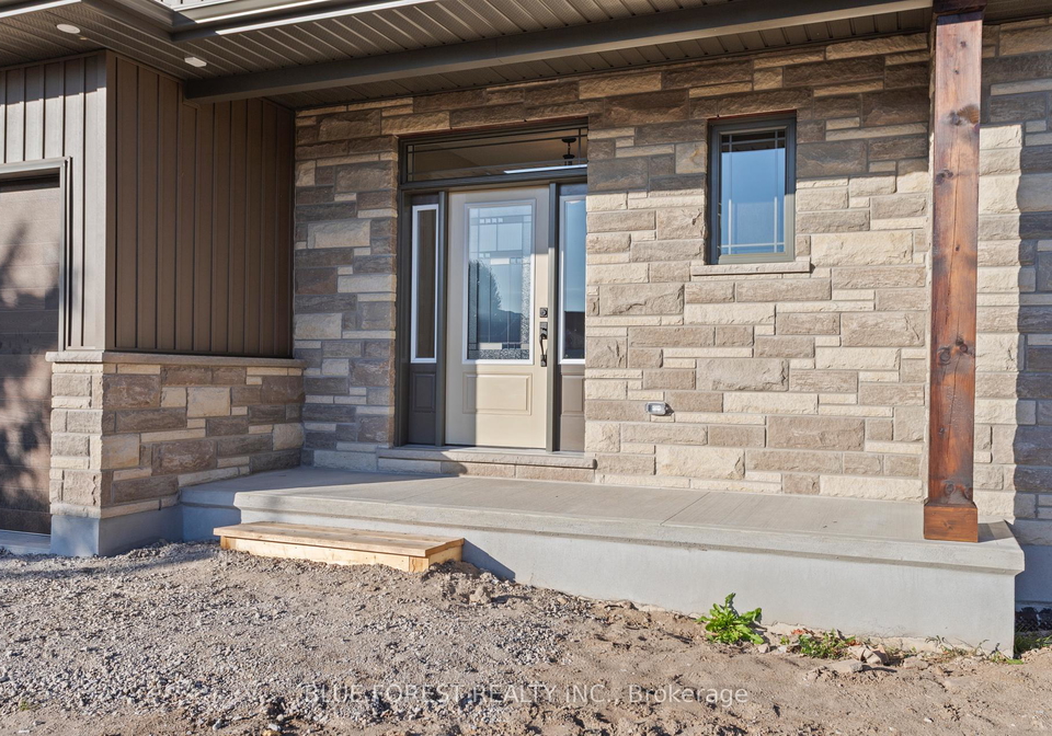218-snyders-avenue-central-elgin-ontario-x12662054