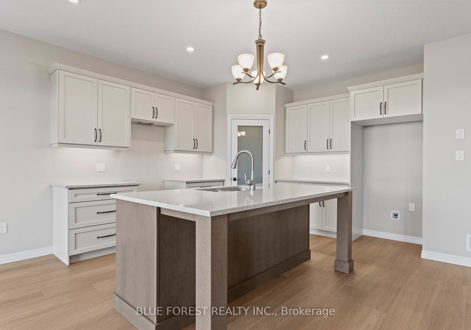 218-snyders-avenue-central-elgin-ontario-x12662054