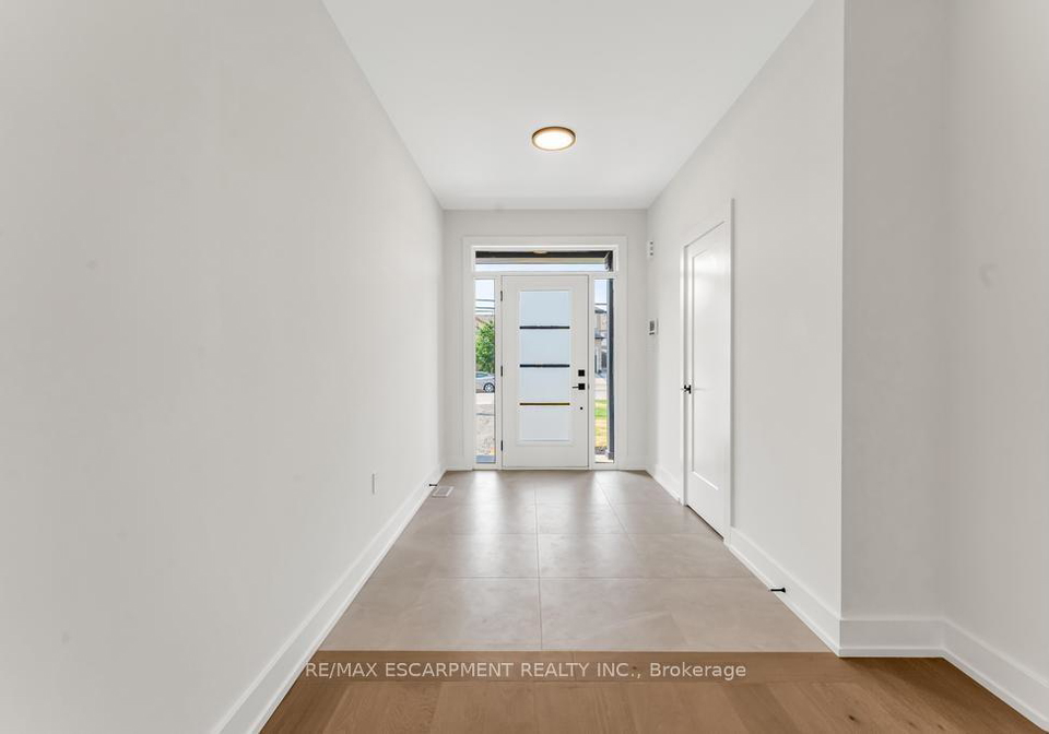 1313-baseline-road-hamilton-ontario-x12662272