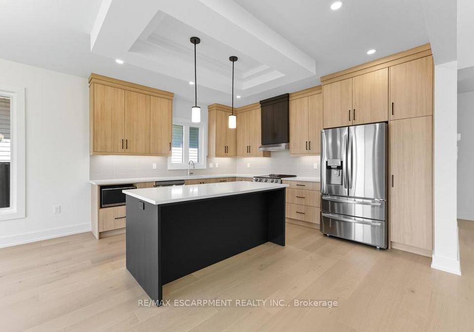 1313-baseline-road-hamilton-ontario-x12662272