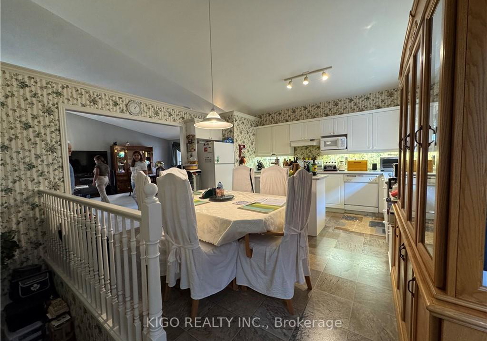 231-chelton-road-london-south-ontario-x12662510