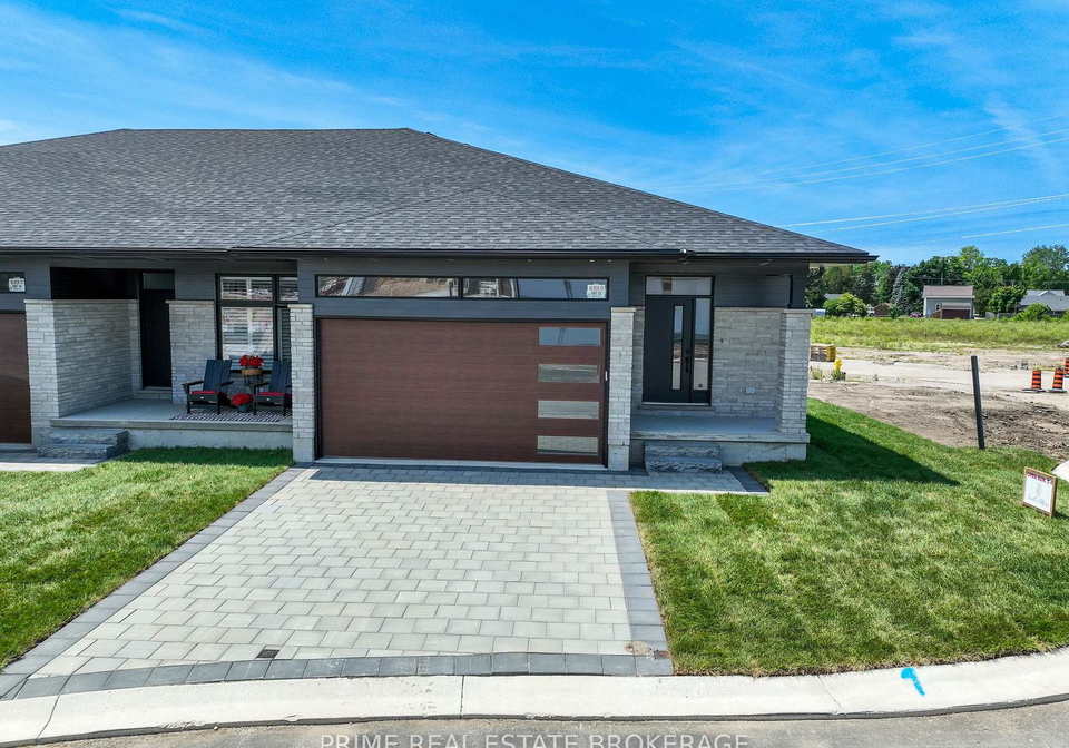 2-coastal-crescent-lambton-shores-ontario-x12662896
