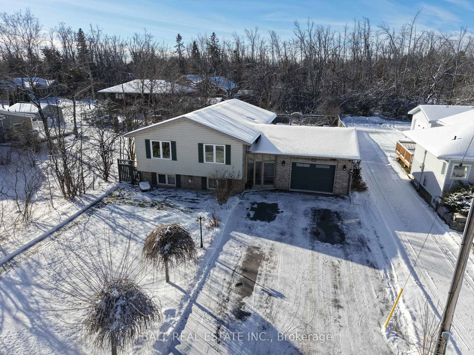 48-head-street-kawartha-lakes-ontario-x12663540