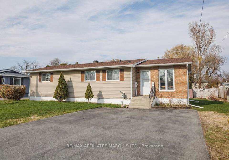 3-fraser-street-south-stormont-ontario-x12663624
