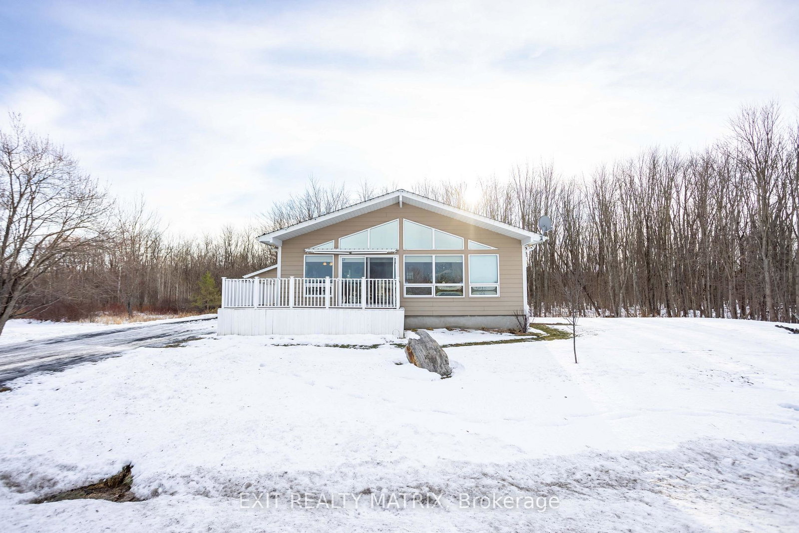 17294-wheeler-road-south-stormont-ontario-x12663700