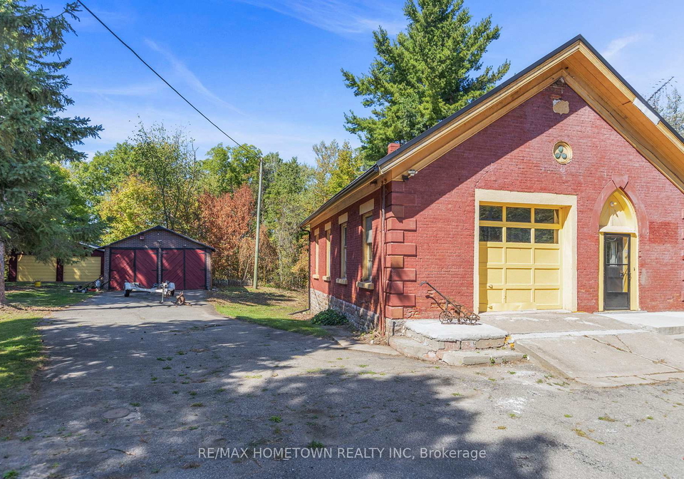 1554-county-road-2-front-of-yonge-ontario-x12663944