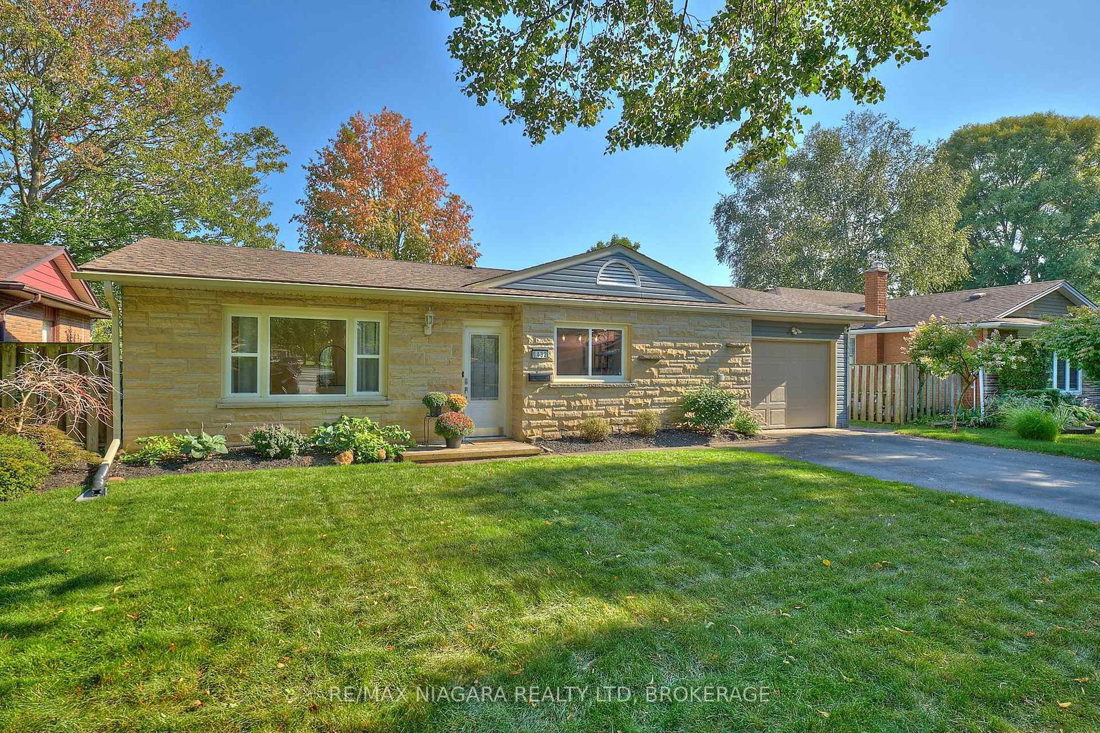 6432-carolyn-avenue-niagara-falls-ontario-x12664044