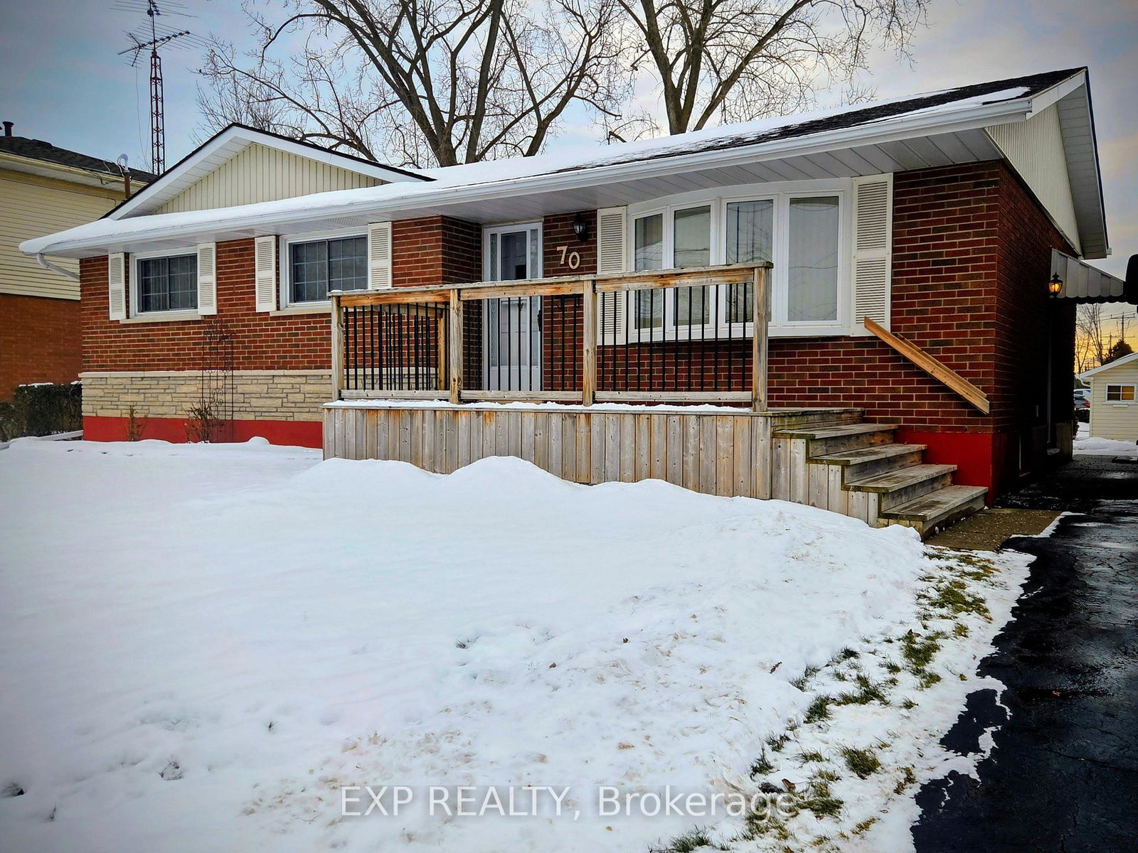 70-radford-avenue-fort-erie-ontario-x12664132