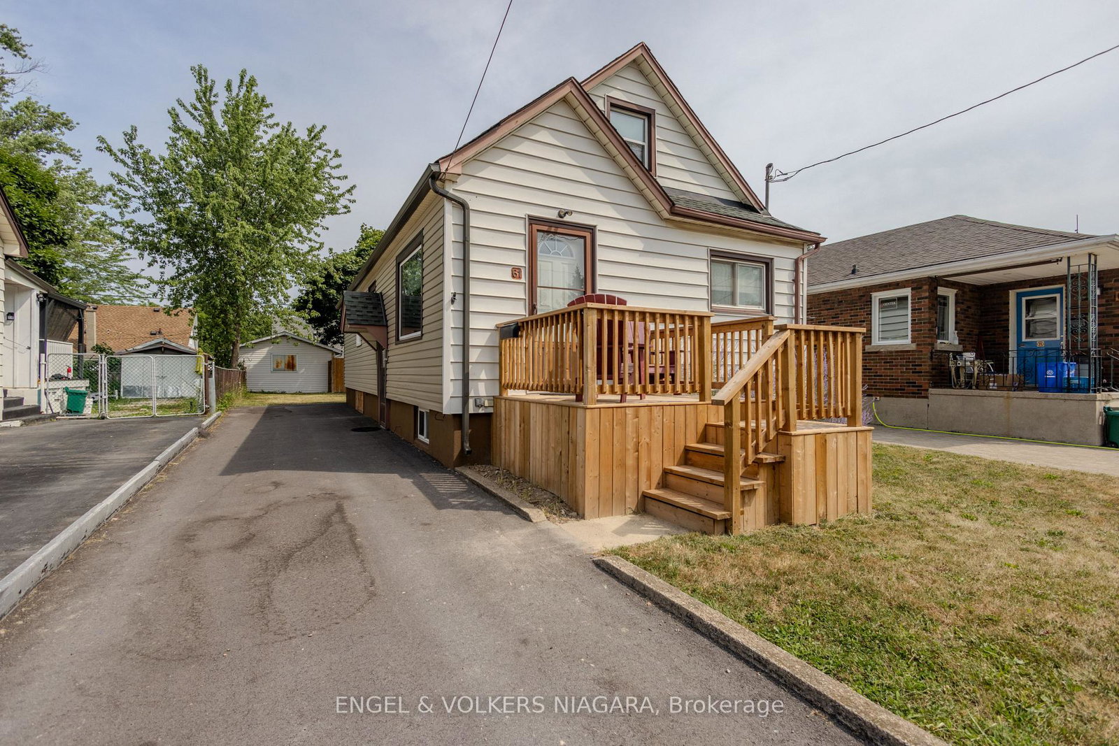 61-hamilton-street-e-st-catharines-ontario-x12665886