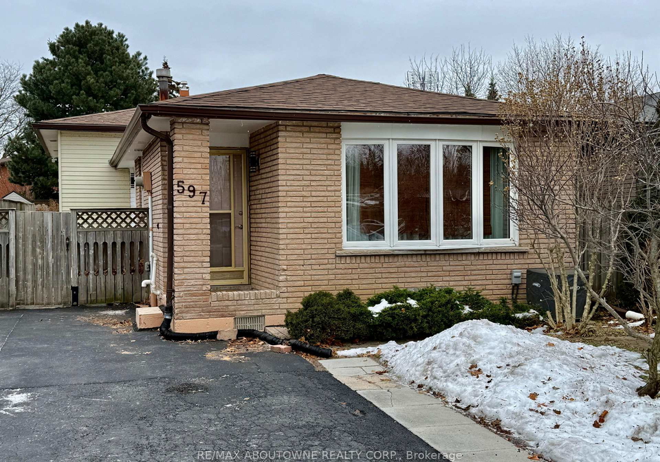 597-upper-paradise-road-hamilton-ontario-x12665934
