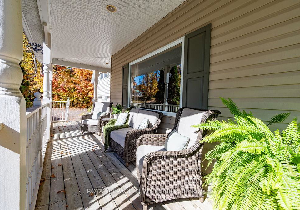 698-barryvale-road-greater-madawaska-ontario-x12666028