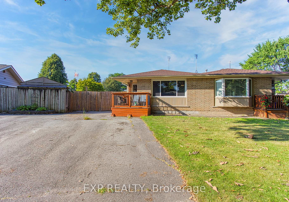 4453-meadowvale-drive-niagara-falls-ontario-x12666172