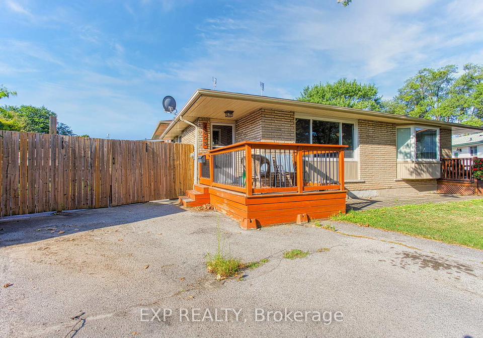 4453-meadowvale-drive-niagara-falls-ontario-x12666172