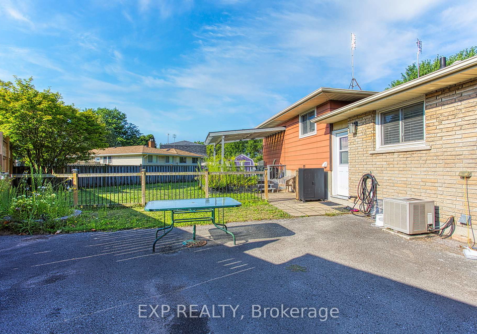 4453-meadowvale-drive-niagara-falls-ontario-x12666270
