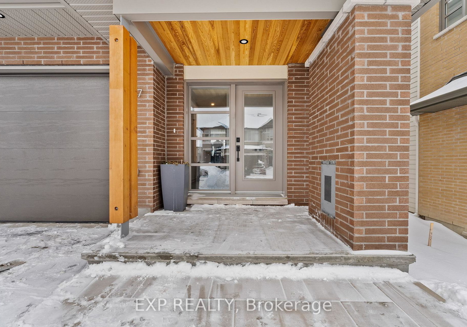 687-honeydew-street-ottawa-ontario-x12668662