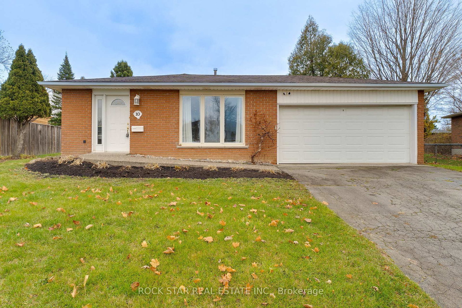 10-ashdale-court-hamilton-ontario-x12668808