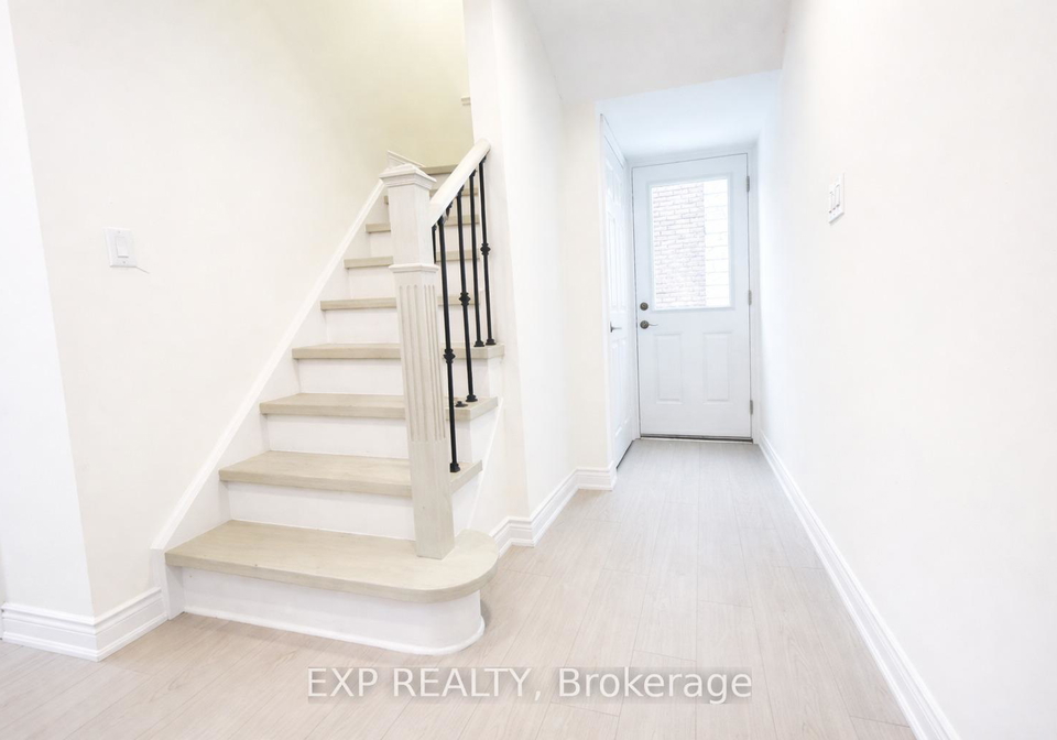 384-westwood-drive-kitchener-ontario-x12669038