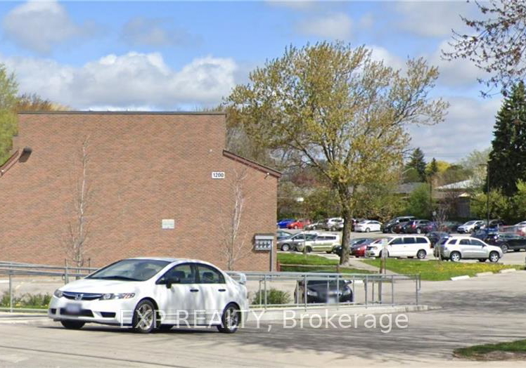 1200-courtland-avenue-kitchener-ontario-x12669754