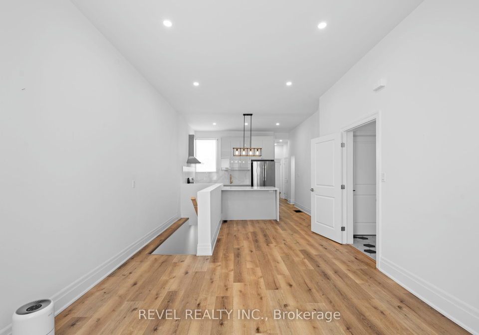153-bay-street-n-hamilton-ontario-x12669814
