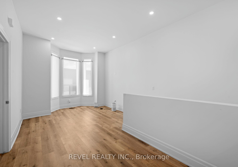 153-bay-street-n-hamilton-ontario-x12669814