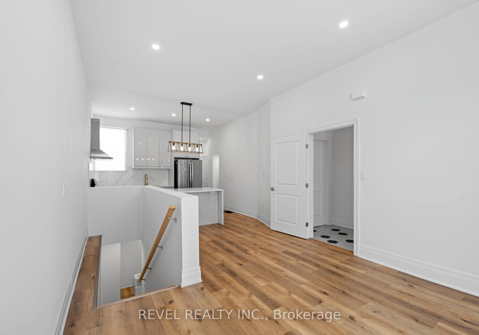 153-bay-street-n-hamilton-ontario-x12669814