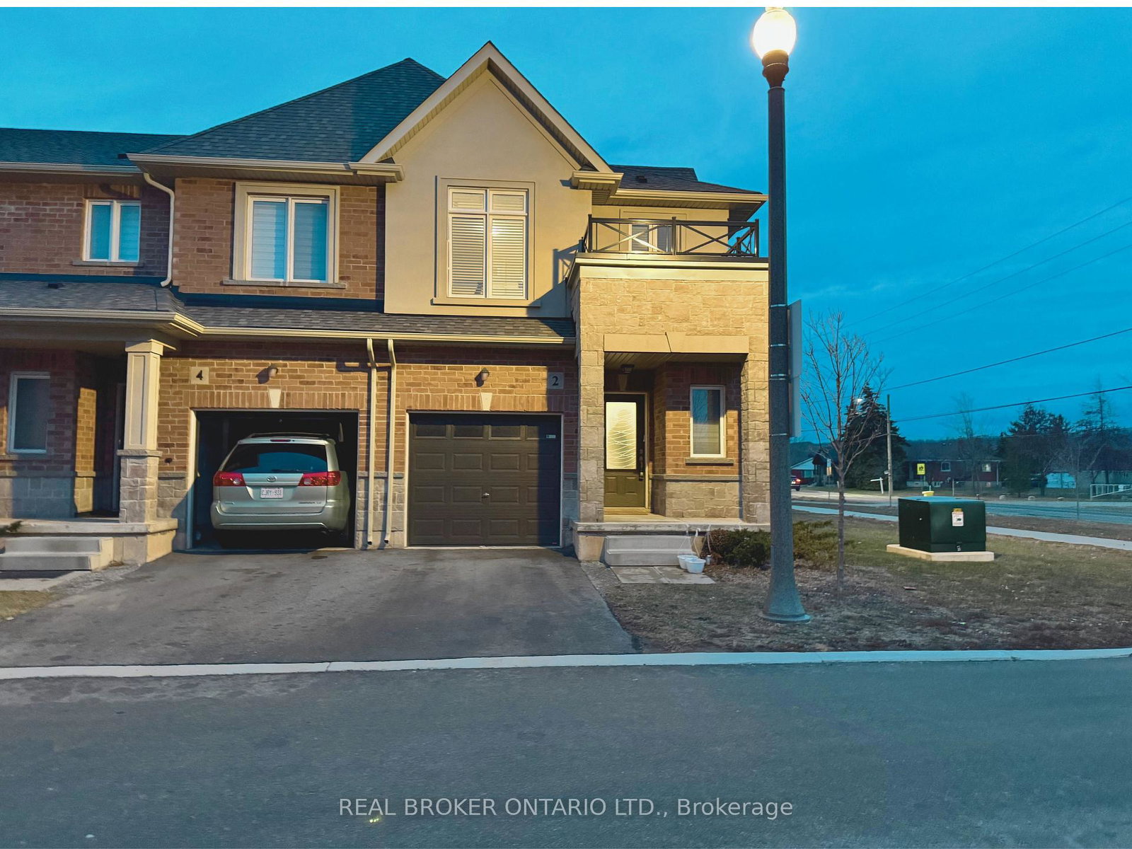 2-mockingbird-lane-hamilton-ontario-x12669822