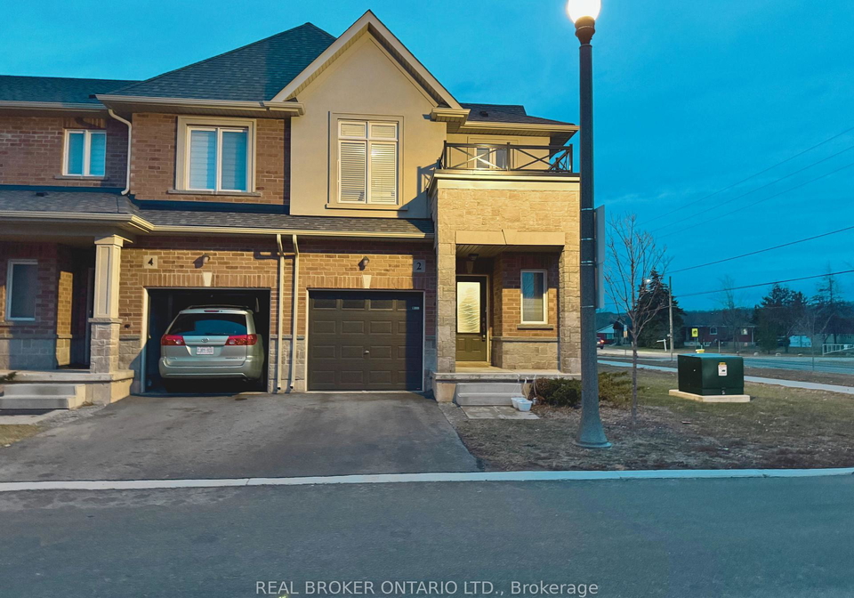 2-mockingbird-lane-hamilton-ontario-x12669822