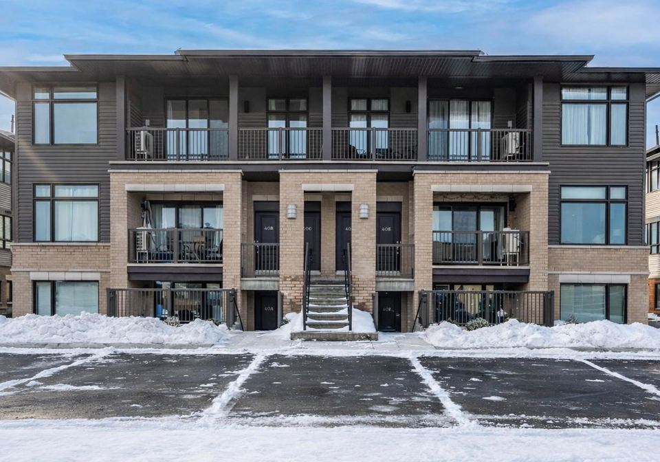 40-jaguar-private-kanata-ontario-x12670332