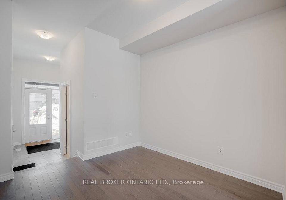 944-socca-crescent-ottawa-ontario-x12671004