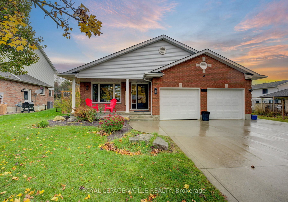 1-edgewood-court-wellesley-ontario-x12671042