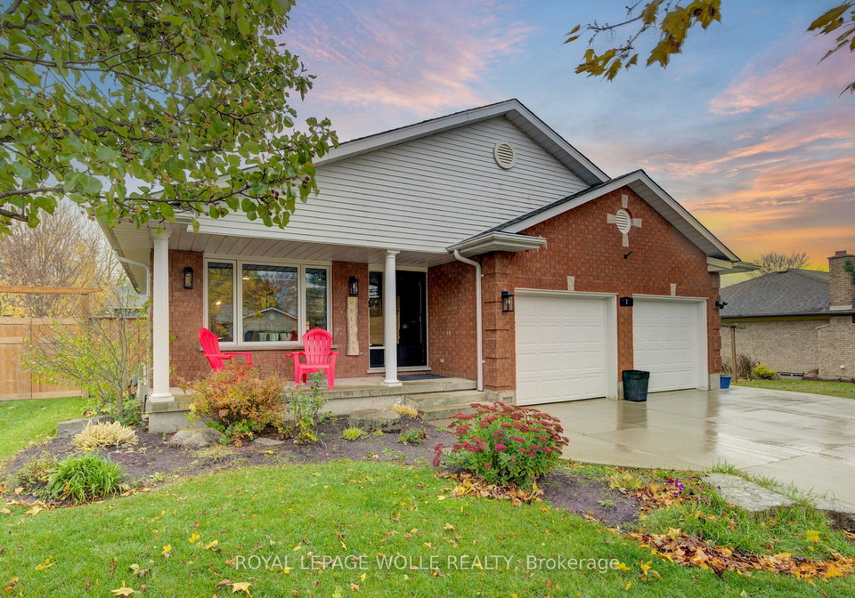 1-edgewood-court-wellesley-ontario-x12671042