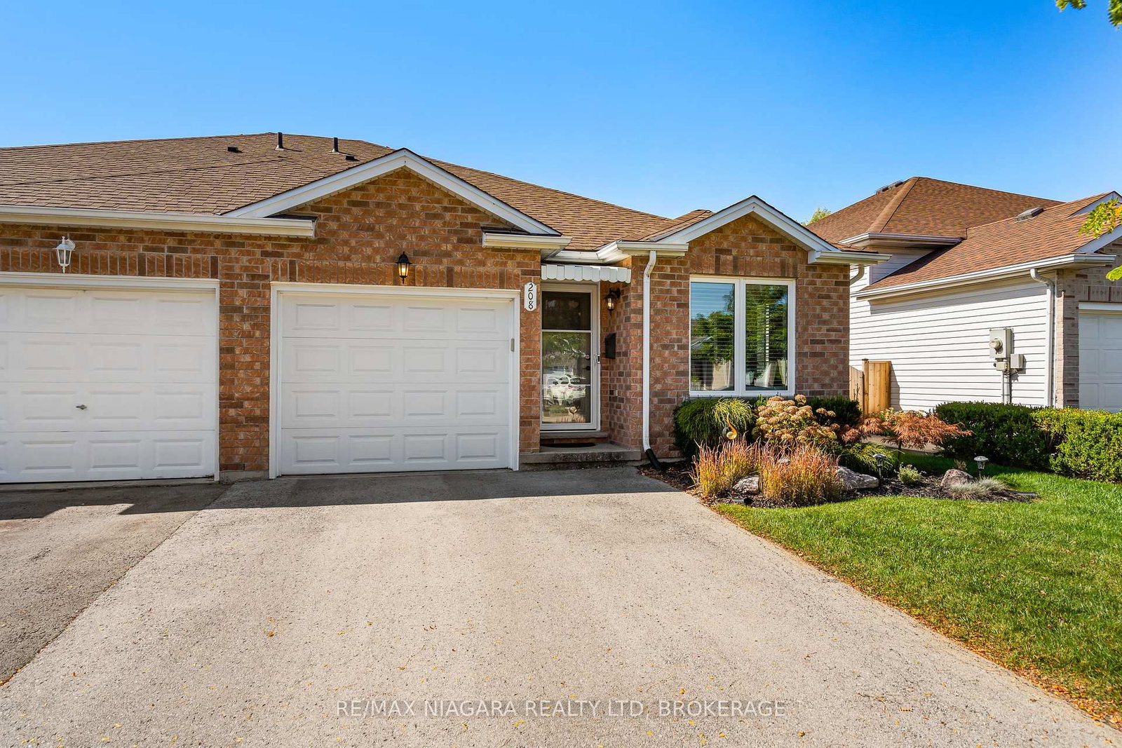 208-autumn-crescent-welland-ontario-x12671486