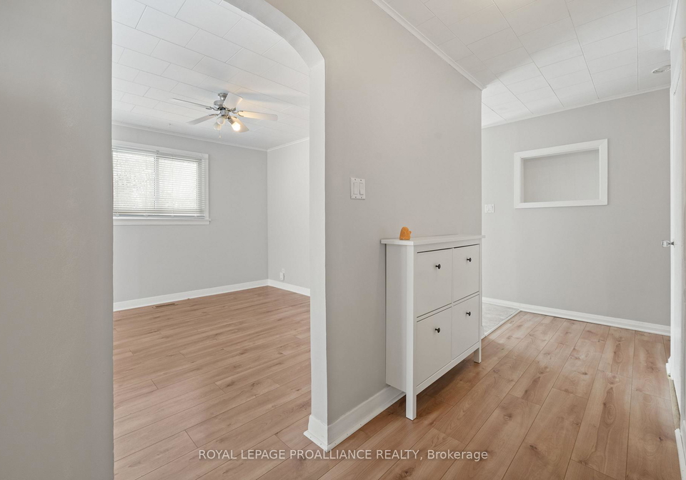 2245loyalist-parkway-quinte-west-ontario-x12671638