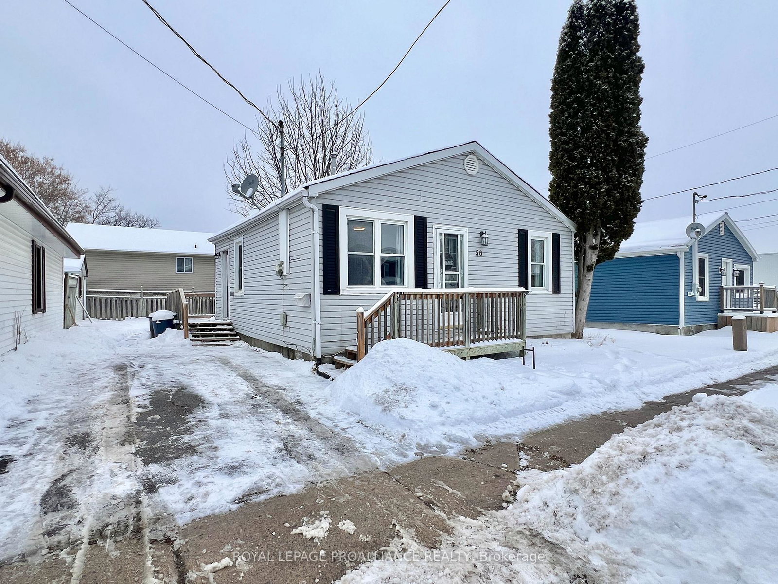 50-bentinck-street-quinte-west-ontario-x12671734