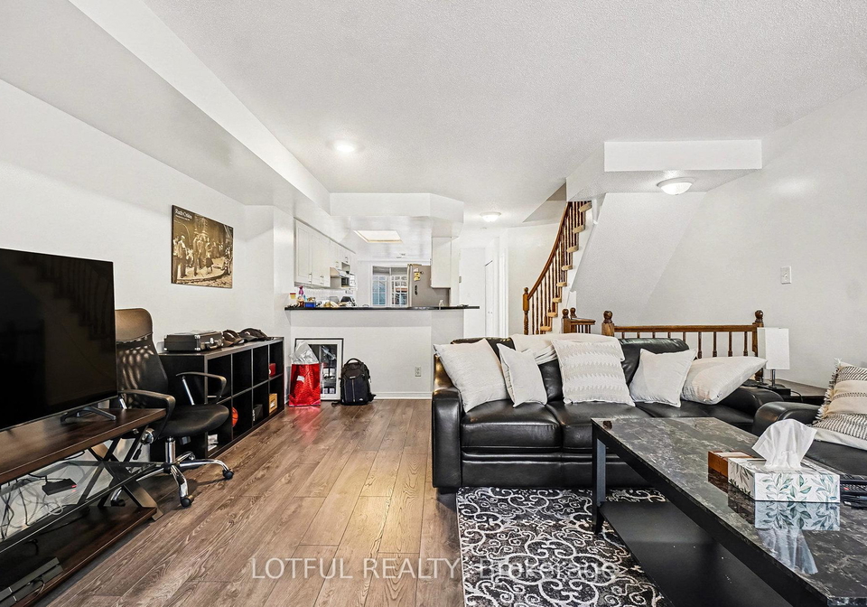 112-centrepointe-drive-ottawa-ontario-x12671964