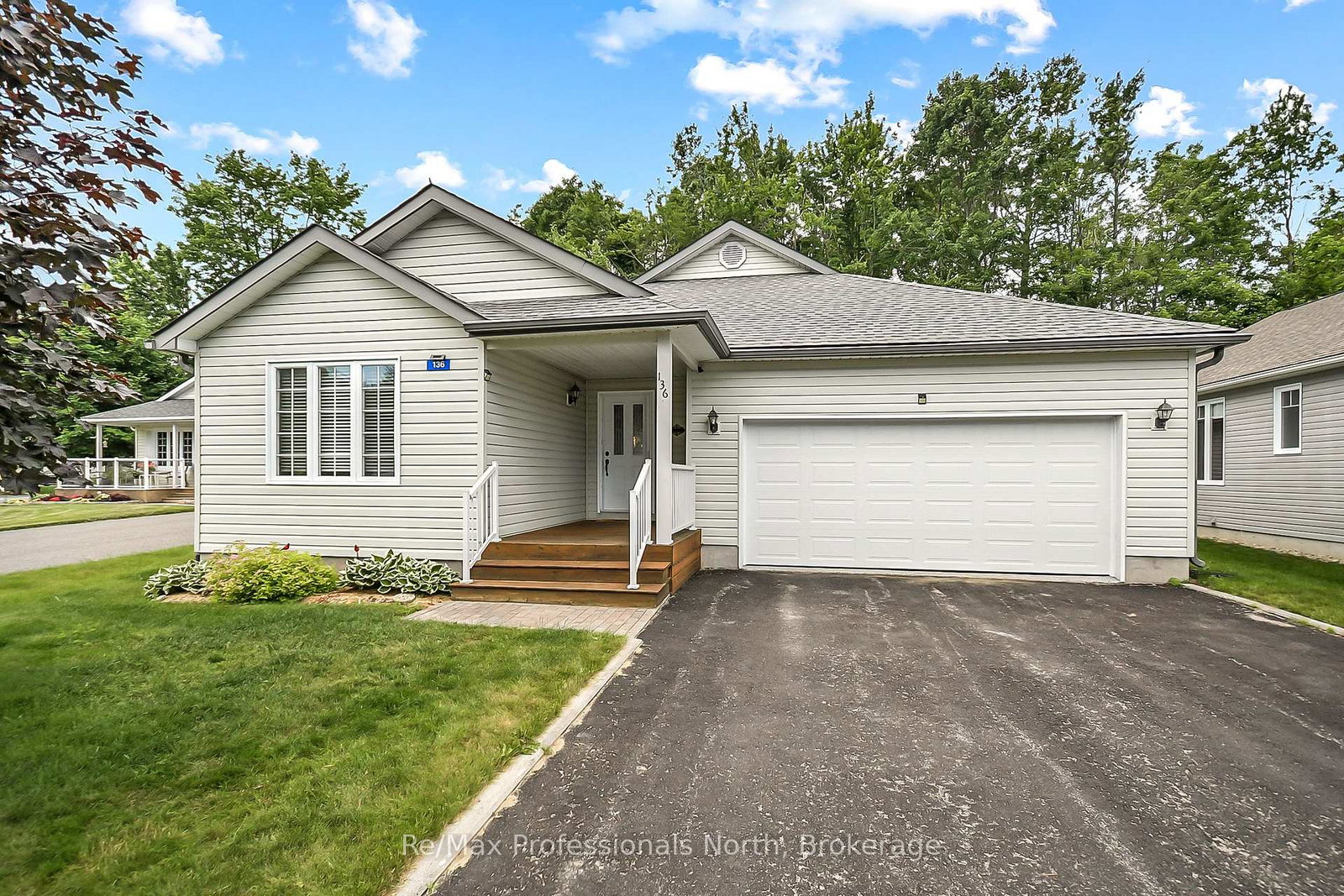 136-hedgewood-lane-gravenhurst-ontario-x12672010