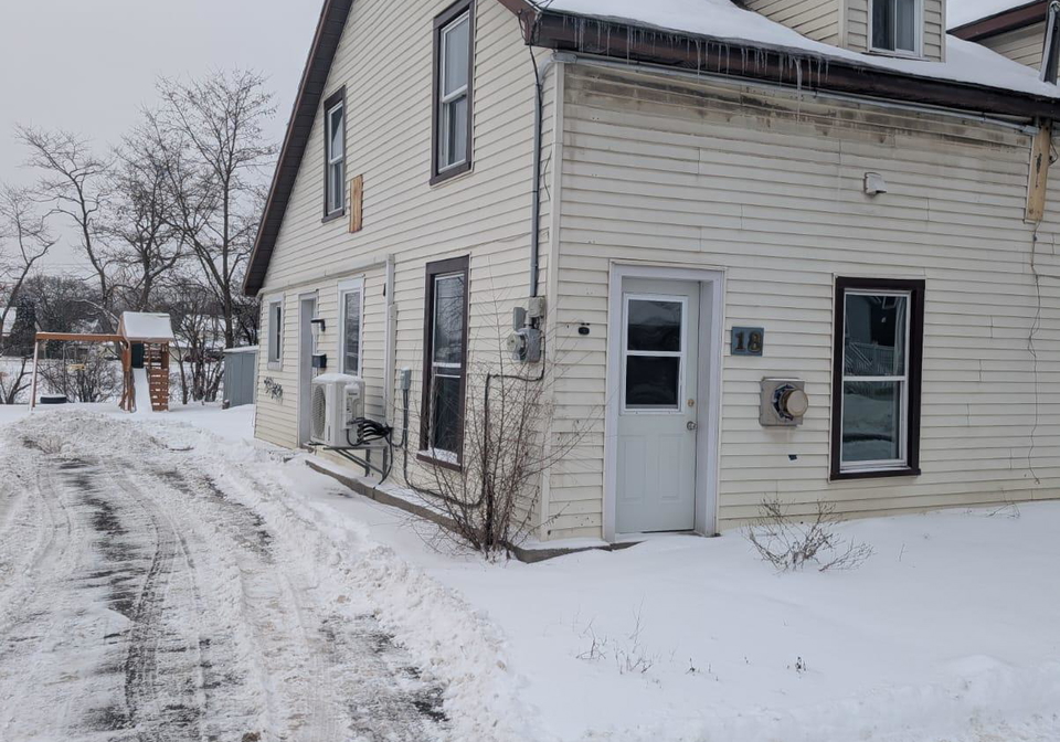 18-jones-street-belleville-ontario-x12672084